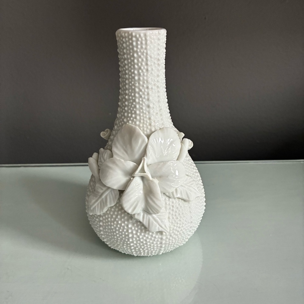 Elegant White Textured  Bud Vase